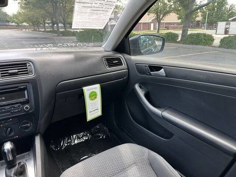 Used 2014 Volkswagen Jetta S image 19