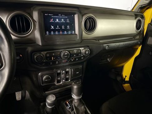 Used 2019 Jeep Wrangler Unlimited Sport S image 23
