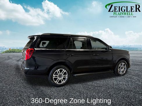 Used 2025 Ford Expedition Active image 10