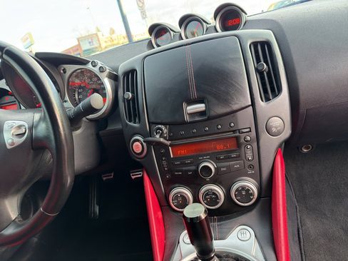 Used 2013 Nissan 370Z NISMO w/ Bose Pkg image 16