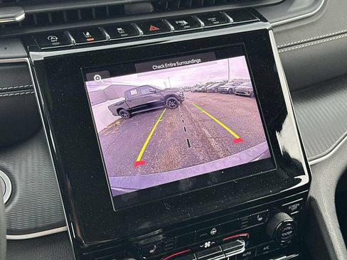 Used 2023 Jeep Grand Cherokee L Laredo w/ Luxury Tech Group I AWD/4WD image 24