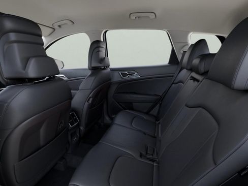 New 2026 Kia Sportage EX FWD image 18
