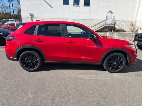 Used 2023 Honda HR-V Sport image 12