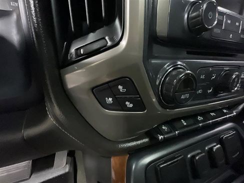 Used 2017 Chevrolet Silverado 1500 High Country AWD/4WD image 16