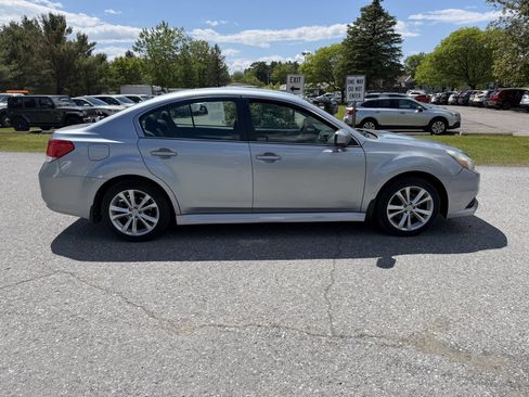 Used 2013 Subaru Legacy 2.5i Premium w/ All-Weather Pkg AWD/4WD image 6
