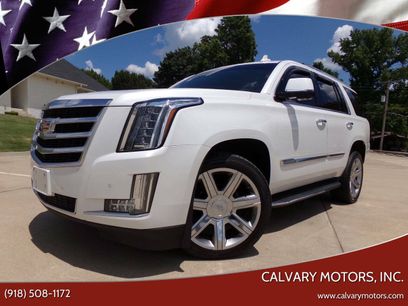 Used 2016 Cadillac Escalade Luxury