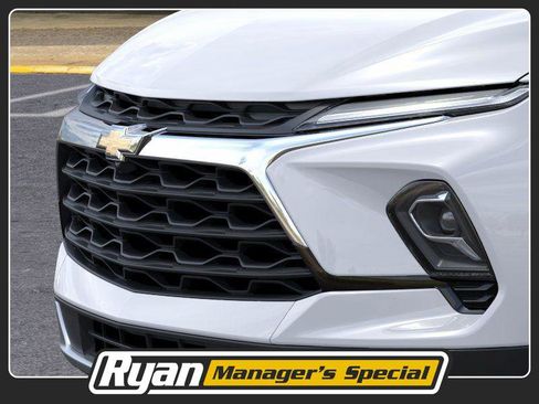 New 2025 Chevrolet Blazer LT image 13