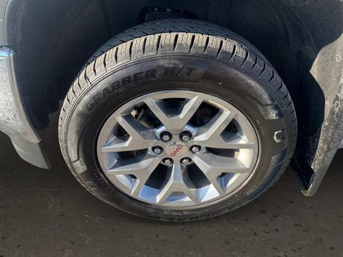 Used 2018 GMC Sierra 1500 SLT w/ SLT Premium Package image 9