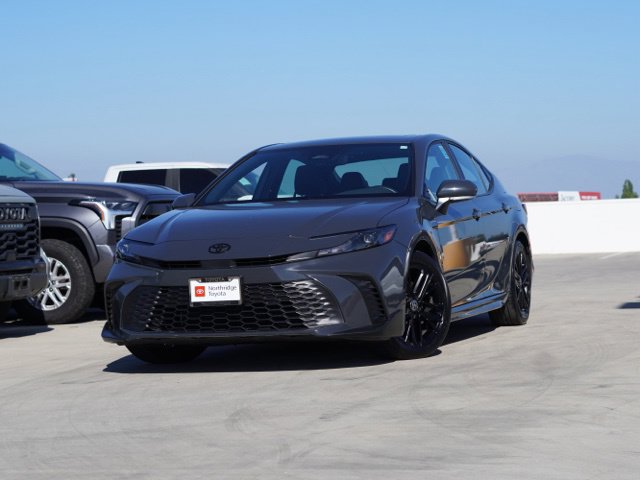 Certified 2025 Toyota Camry SE w/ Convenience Package AWD/4WD image 4