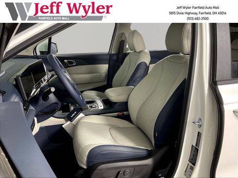 New 2026 Kia Carnival EX FWD image 16