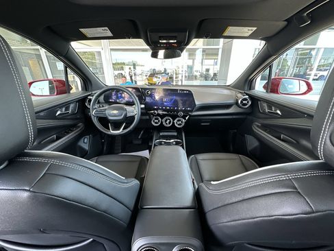 Certified 2024 Chevrolet Blazer EV LT AWD/4WD image 20