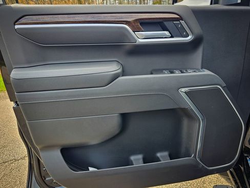 New 2026 GMC Sierra 1500 Elevation image 10