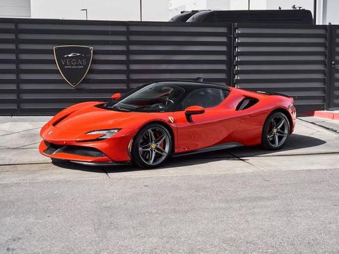 Used 2021 Ferrari SF90 Stradale AWD/4WD image 5