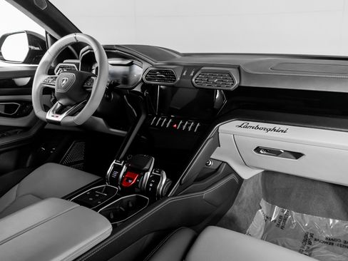 Used 2022 Lamborghini Urus AWD image 54
