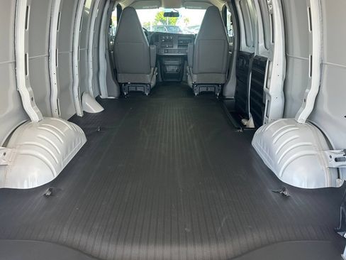 New 2026 Chevrolet Express 2500 w/ Communications Package RWD image 17