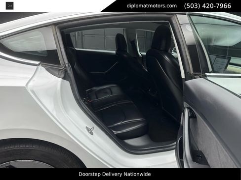 Used 2018 Tesla Model 3 Long Range image 21