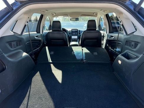 Used 2024 Ford Edge Titanium image 39
