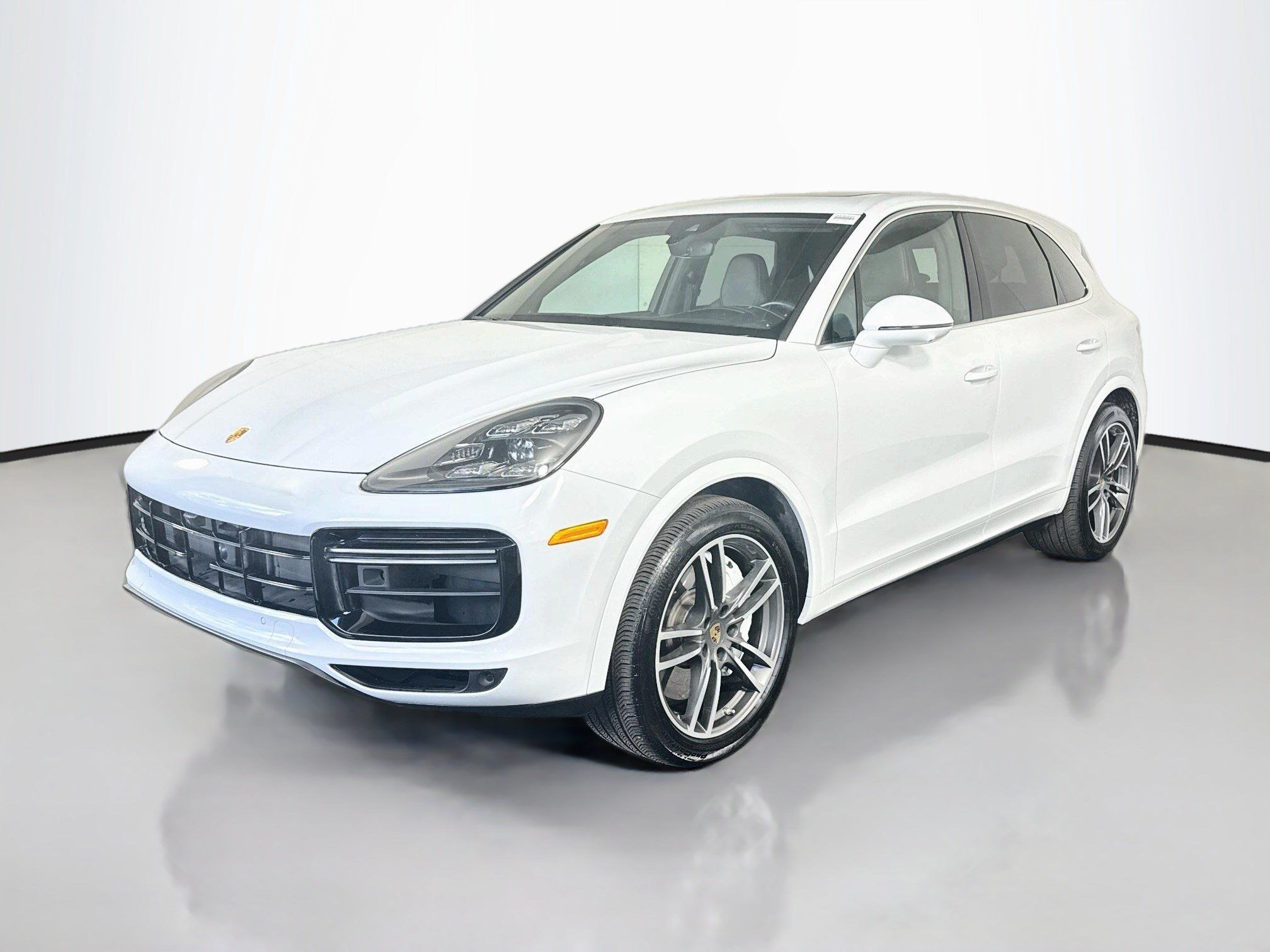Used 2023 Porsche Cayenne Turbo w/ Assistance Package AWD/4WD image 4