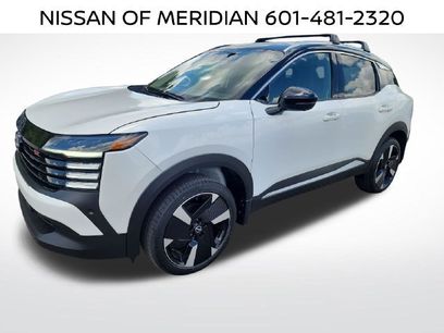 New 2026 Nissan Kicks SR w/ Cold Weather Package