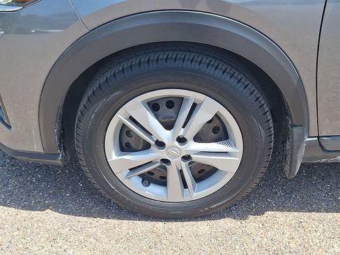 Used 2021 Nissan Kicks S FWD image 14