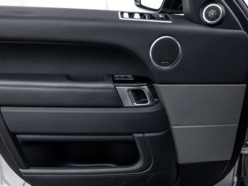 Used 2019 Land Rover Range Rover Sport Supercharged image 16