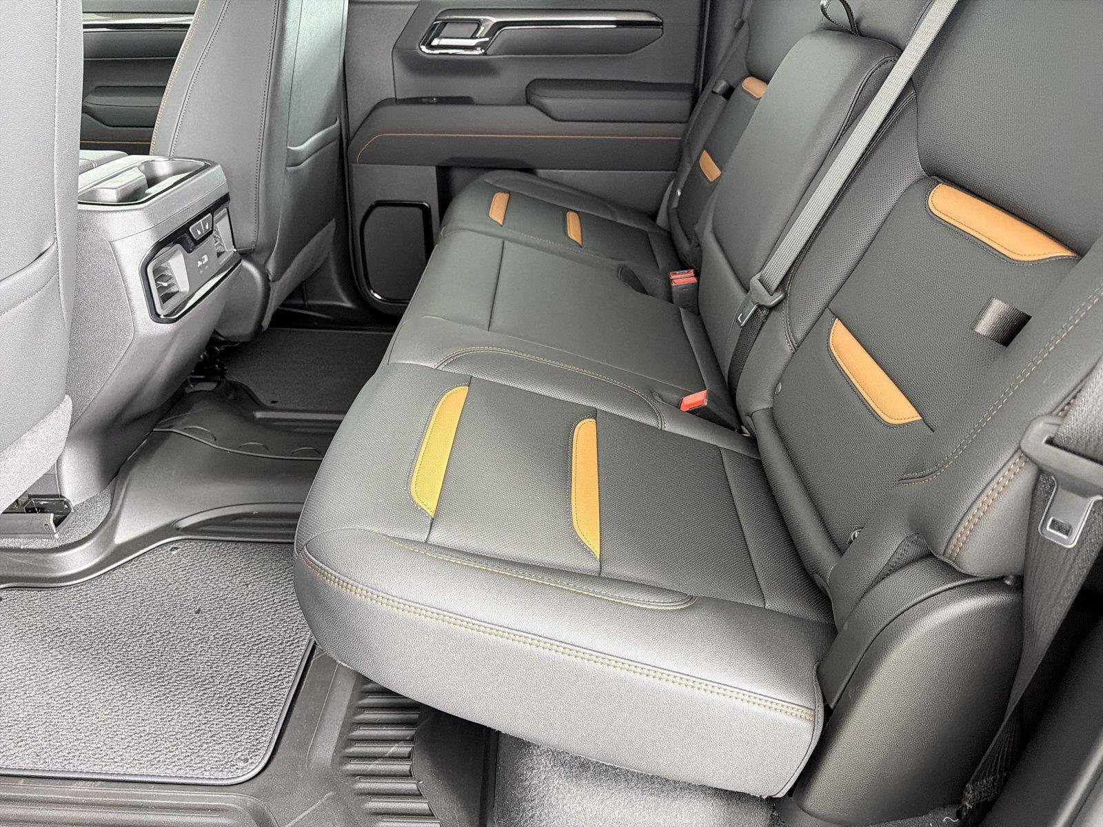 New 2026 GMC Sierra 1500 AT4 w/ AT4 Premium Package AWD/4WD image 18