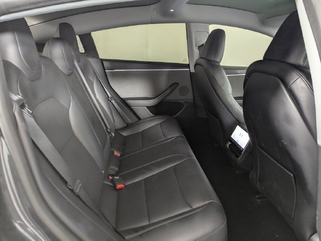 Used 2025 Tesla Model 3 Long Range RWD image 18