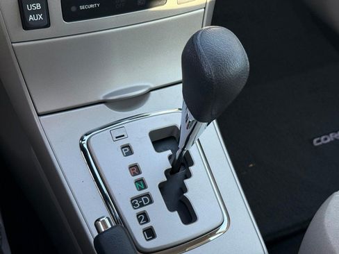 Used 2012 Toyota Corolla LE FWD image 24