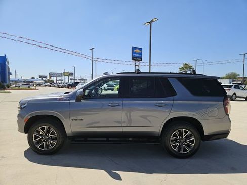 Used 2022 Chevrolet Tahoe Z71 w/ Luxury Package image 4