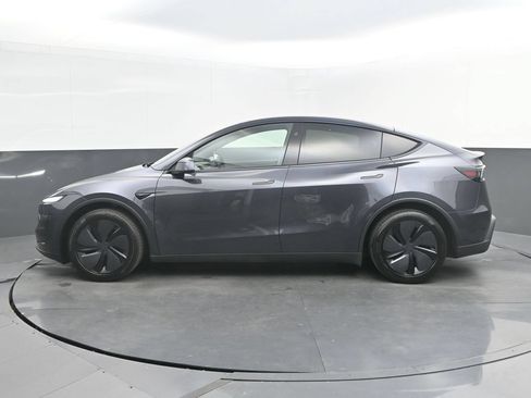 Used 2026 Tesla Model Y Long Range AWD/4WD image 2
