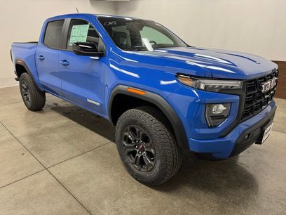 New 2025 GMC Canyon Elevation w/ Convenience Package