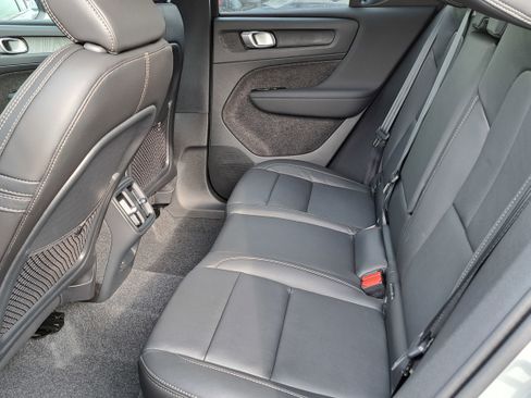 New 2026 Volvo XC40 B4 Core image 7