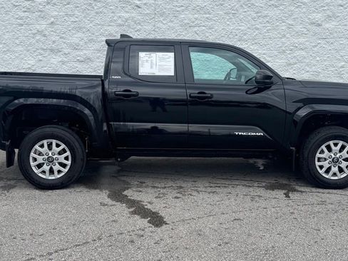 Used 2024 Toyota Tacoma SR5 AWD/4WD image 2
