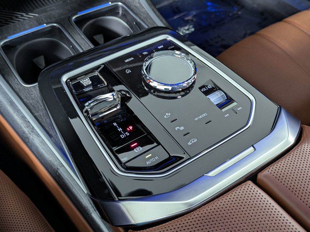 Certified 2023 BMW 740i RWD image 42