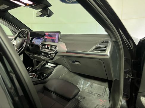 Used 2025 BMW X4 xDrive30i AWD/4WD image 31