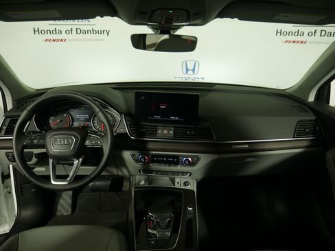 Used 2021 Audi Q5 2.0T Premium w/ Convenience Package image 11