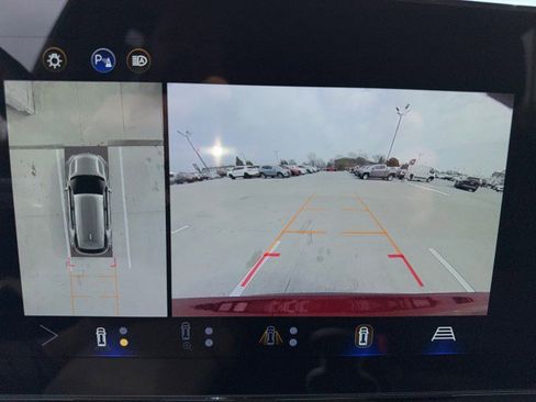 Certified 2025 Chevrolet Equinox LT w/ Safety and Technology Package image 20