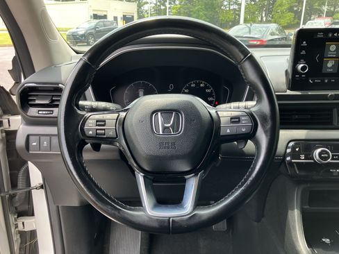 Used 2023 Honda Pilot EX-L image 19