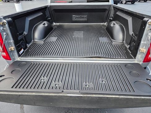 Used 2024 RAM 2500 Laramie AWD/4WD image 7