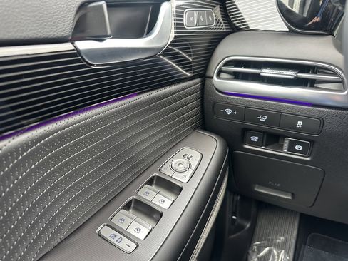 Certified 2025 Hyundai Palisade Calligraphy image 18