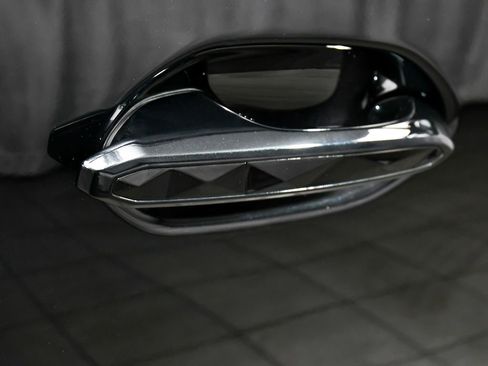 Used 2023 BMW XM AWD/4WD image 24
