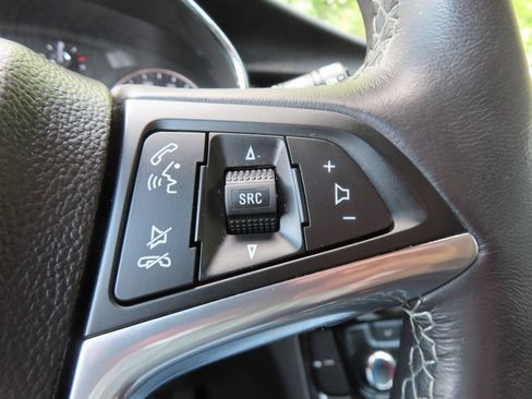 Used 2022 Buick Encore Preferred image 23