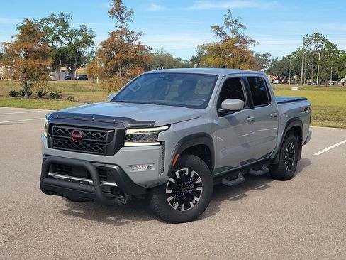 Used 2022 Nissan Frontier PRO-4X image 32