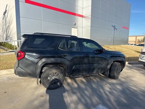 Used 2025 Toyota 4Runner SR5 image 3