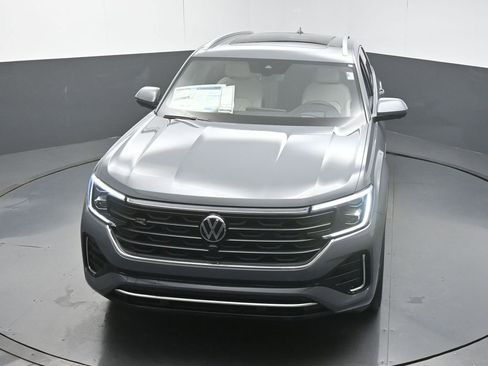 New 2026 Volkswagen Atlas Cross Sport SEL Premium R-Line AWD/4WD image 43