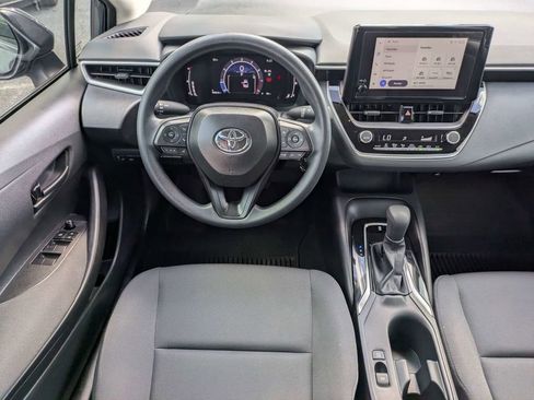 Used 2026 Toyota Corolla LE FWD image 14