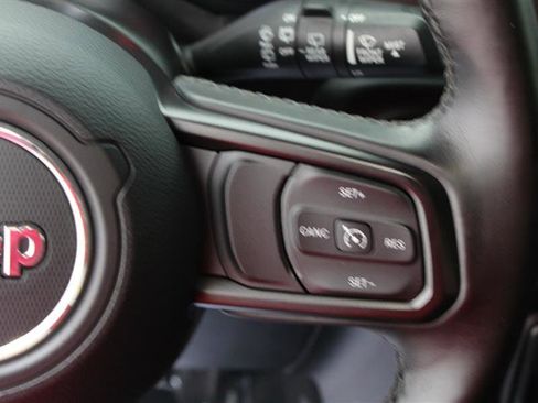 Used 2021 Jeep Wrangler Unlimited Sport AWD/4WD image 38