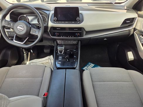 Used 2023 Nissan Rogue SV FWD image 5