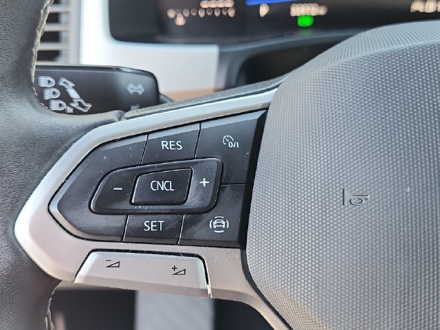 Used 2023 Volkswagen Atlas Cross Sport SE AWD/4WD image 17