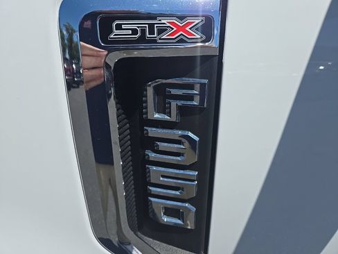 Used 2022 Ford F350 XL w/ STX Appearance Package AWD/4WD image 34
